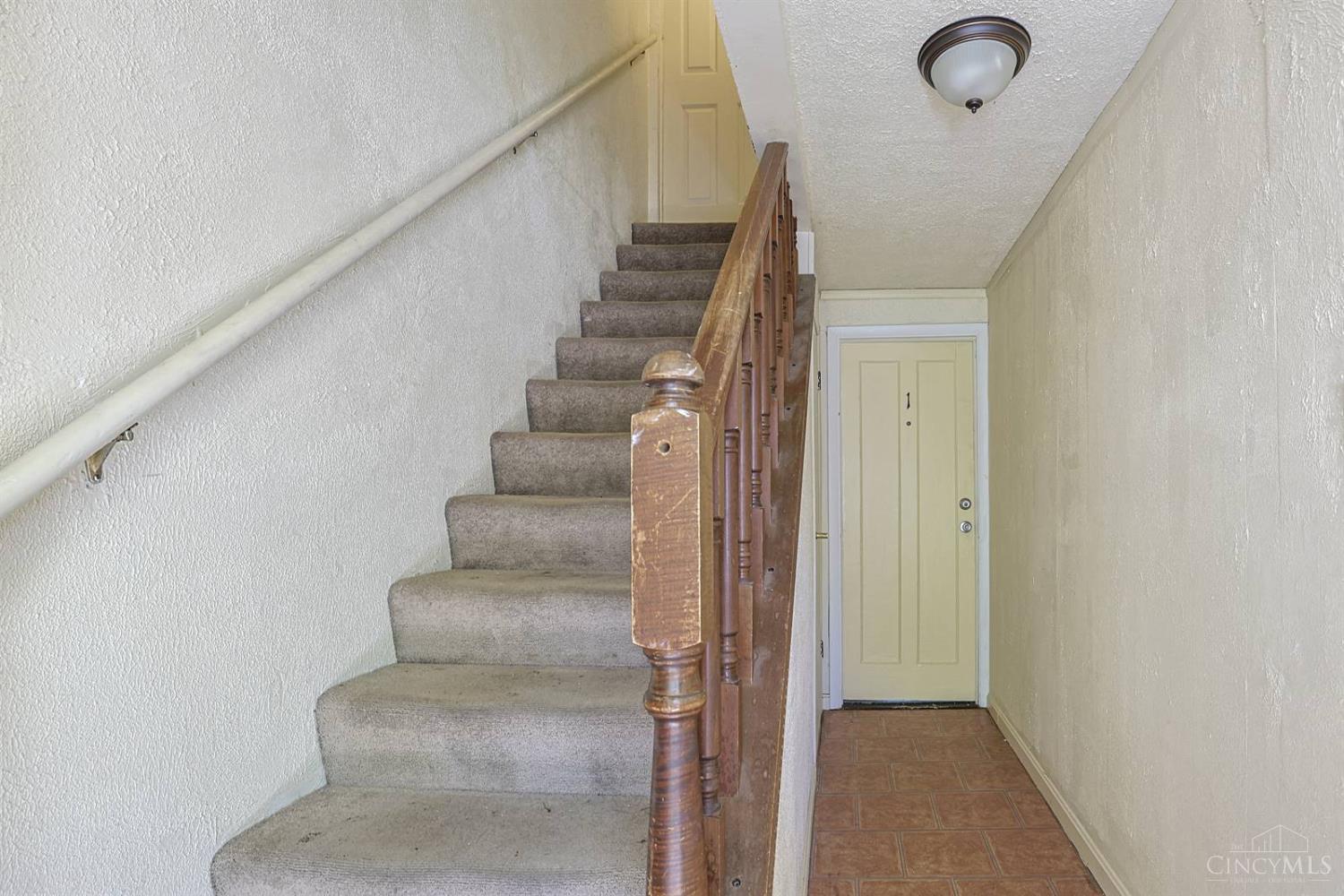 6210 Berauer Road, Unit 2 Cincinnati, OH 45248 - Photo 14 of 18
