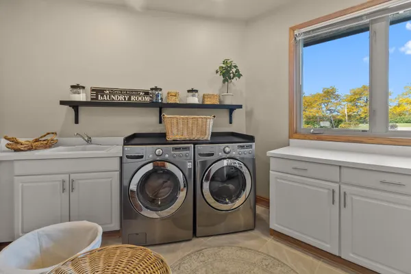 $1,949,700 | W5244 County Rd ES, Sugar Creek, WI 53121