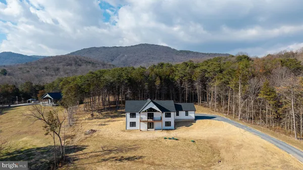 $799,900 | 1680 Us Highway, Stanley, VA 22851