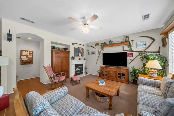 $1,150,000 | 22262 Trinity Place, Saugus, CA 91390