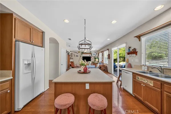 $1,150,000 | 22262 Trinity Place, Saugus, CA 91390