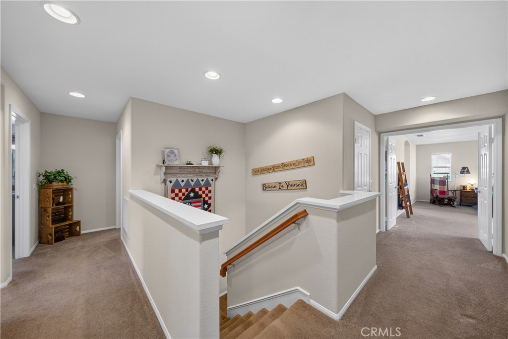 22262 Trinity Place Saugus, CA 91390 - Photo 34 of 68