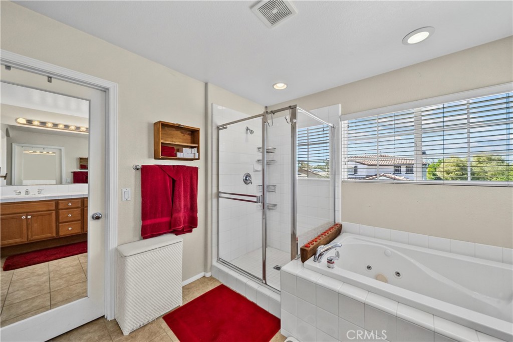 22262 Trinity Place Saugus, CA 91390 - Photo 38 of 68