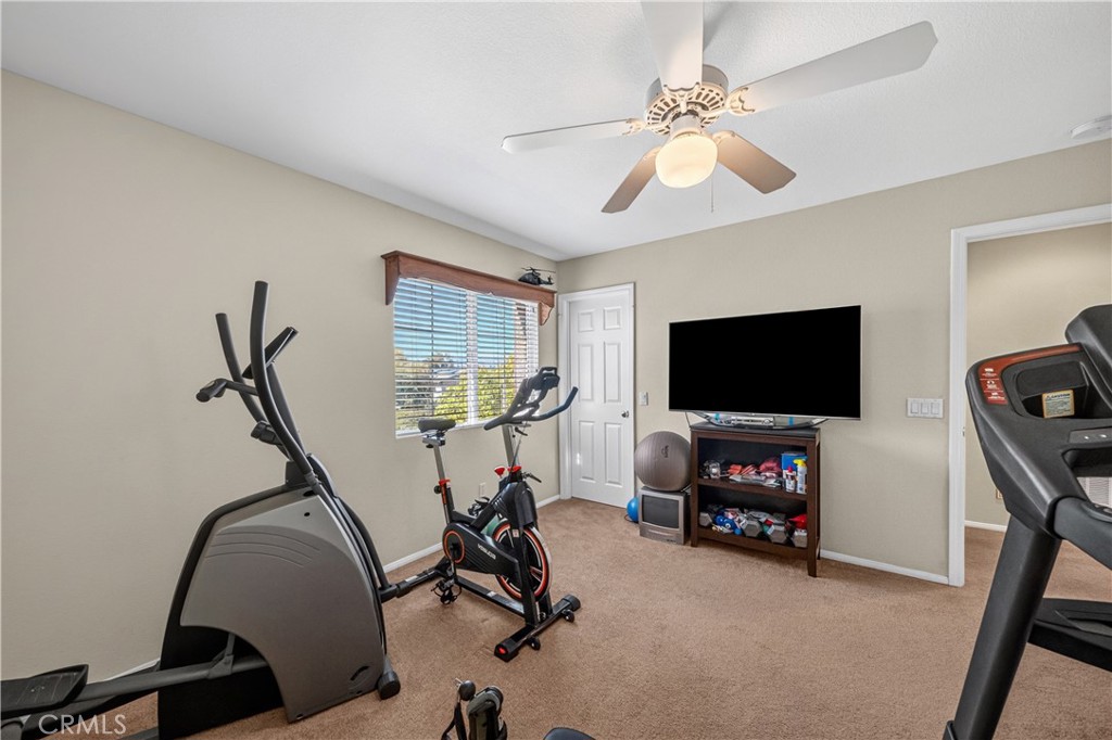 22262 Trinity Place Saugus, CA 91390 - Photo 47 of 68