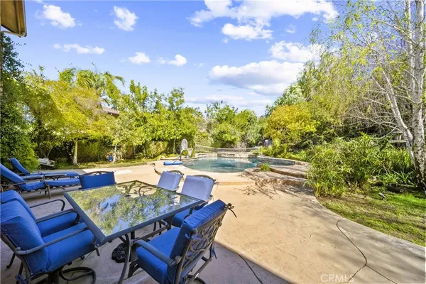 $1,150,000 | 22262 Trinity Place, Saugus, CA 91390