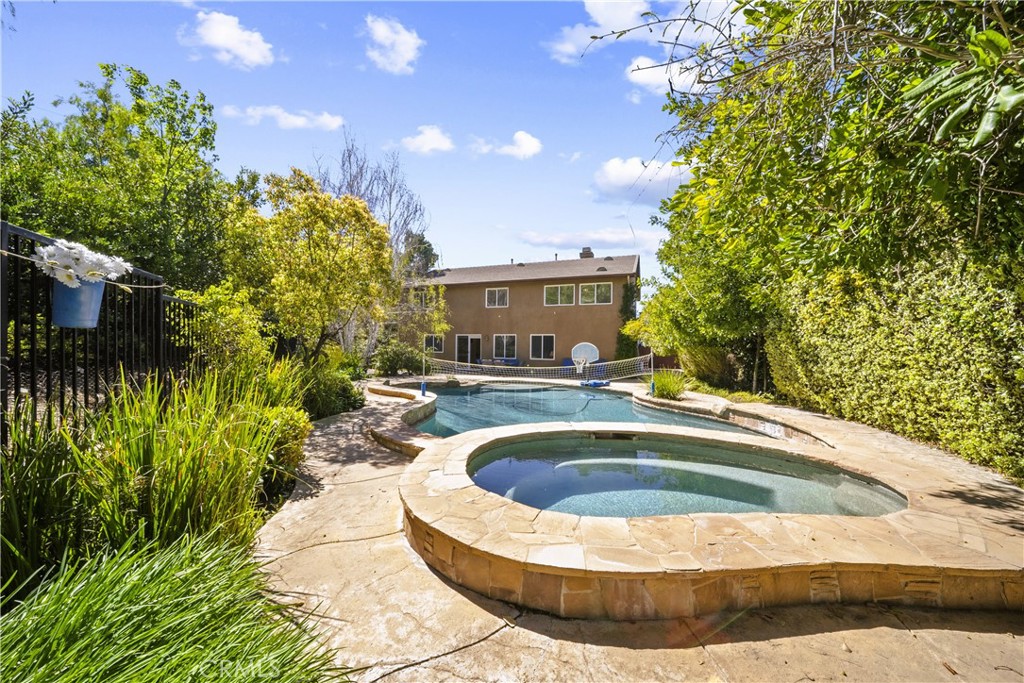 22262 Trinity Place Saugus, CA 91390 - Photo 52 of 68