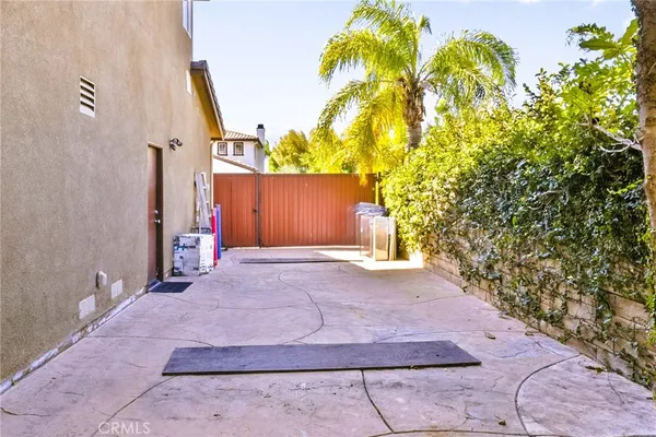 $1,150,000 | 22262 Trinity Place, Saugus, CA 91390