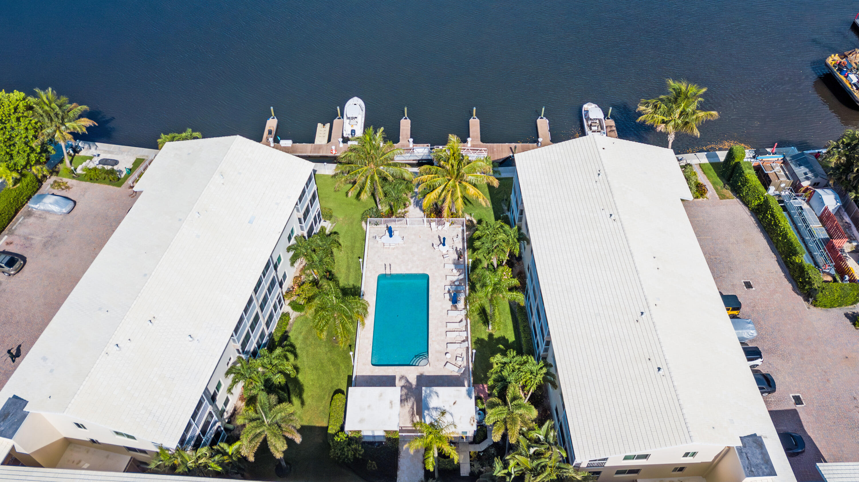 6530 North Ocean Boulevard, Unit 3070 Ocean Ridge, FL 33435 - Photo 37 of 47 6530 N Ocean Blvd_#307_Jody Cologirone_2