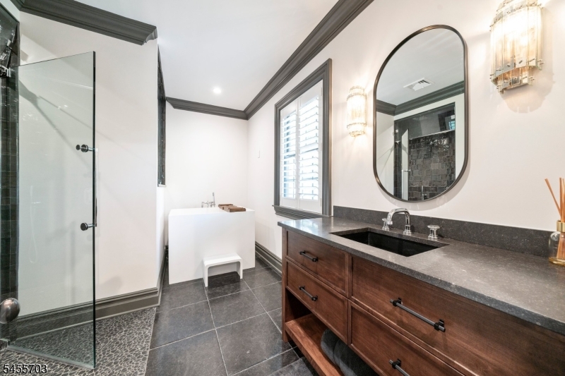 129 Braidburn Road Florham Park, NJ 07932 - Photo 40 of 45 Gallery Image 40