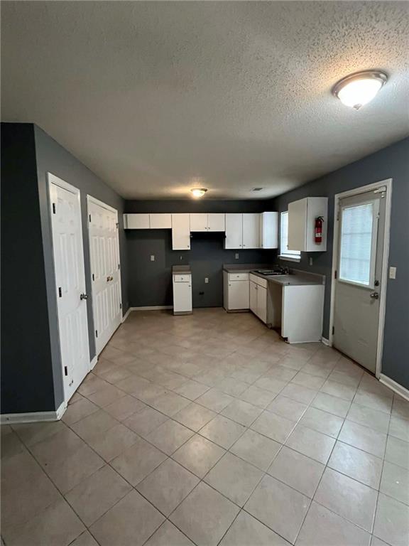 2713 Rambling Way Lithonia, GA 30058 - Photo 5 of 19