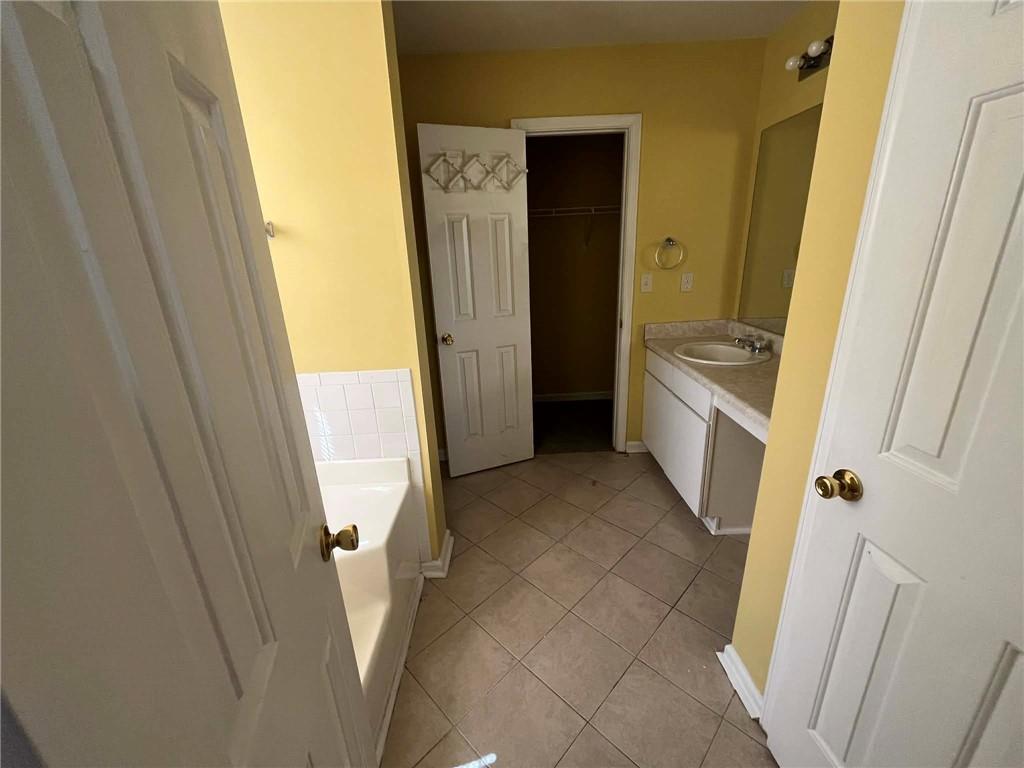 2713 Rambling Way Lithonia, GA 30058 - Photo 8 of 19