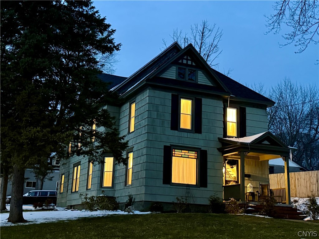 25 Logan Street Auburn, NY 13021 - Photo 2 of 39