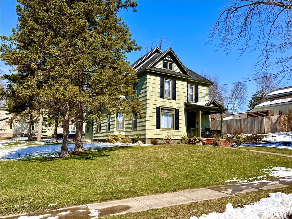 25 Logan Street Auburn, NY 13021 - Photo 5 of 39