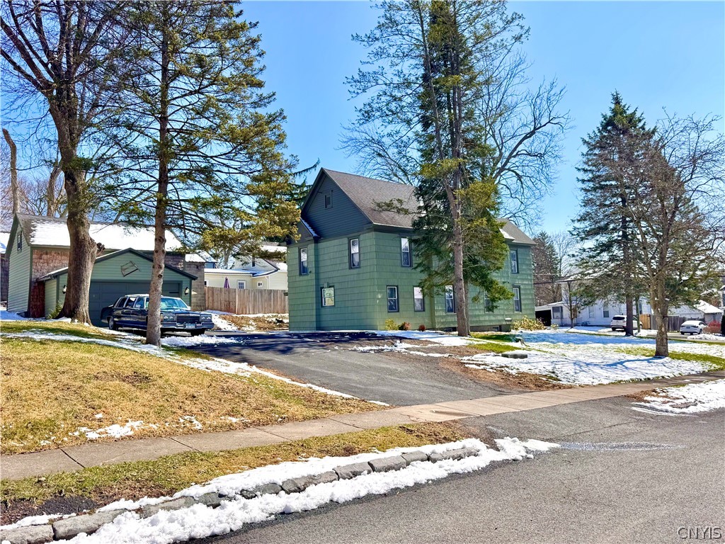 25 Logan Street Auburn, NY 13021 - Photo 6 of 39