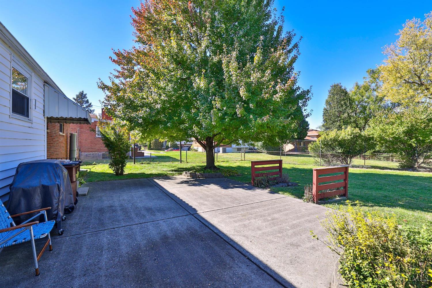8877 Winton Road Cincinnati, OH 45231 - Photo 28 of 31