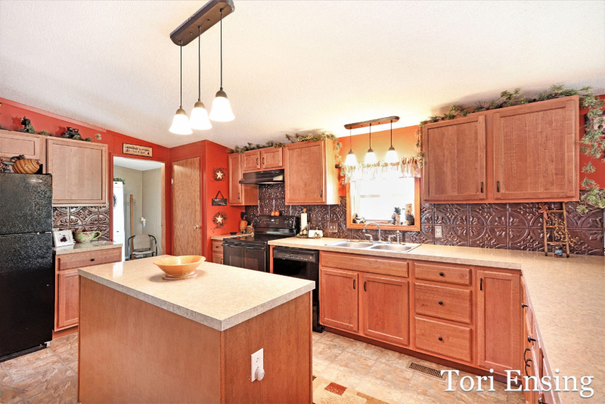 1341 West Church Road Edmore, MI 48829 - Photo 4 of 11 IMG_8510-1