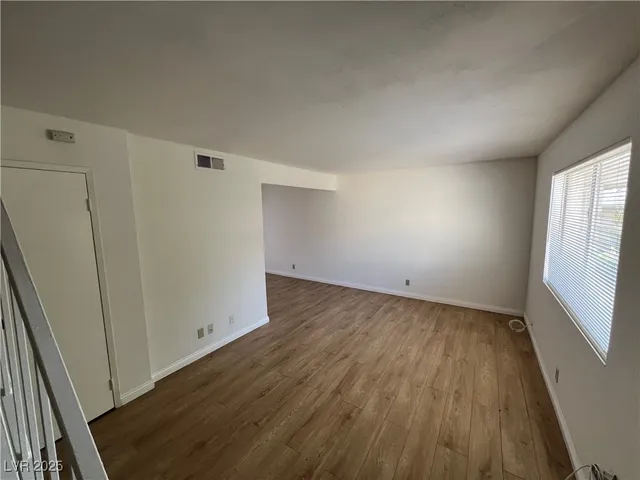 $1,295 | 4940 Larkspur Street, Las Vegas, NV 89120