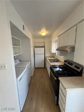 $1,295 | 4940 Larkspur Street, Las Vegas, NV 89120