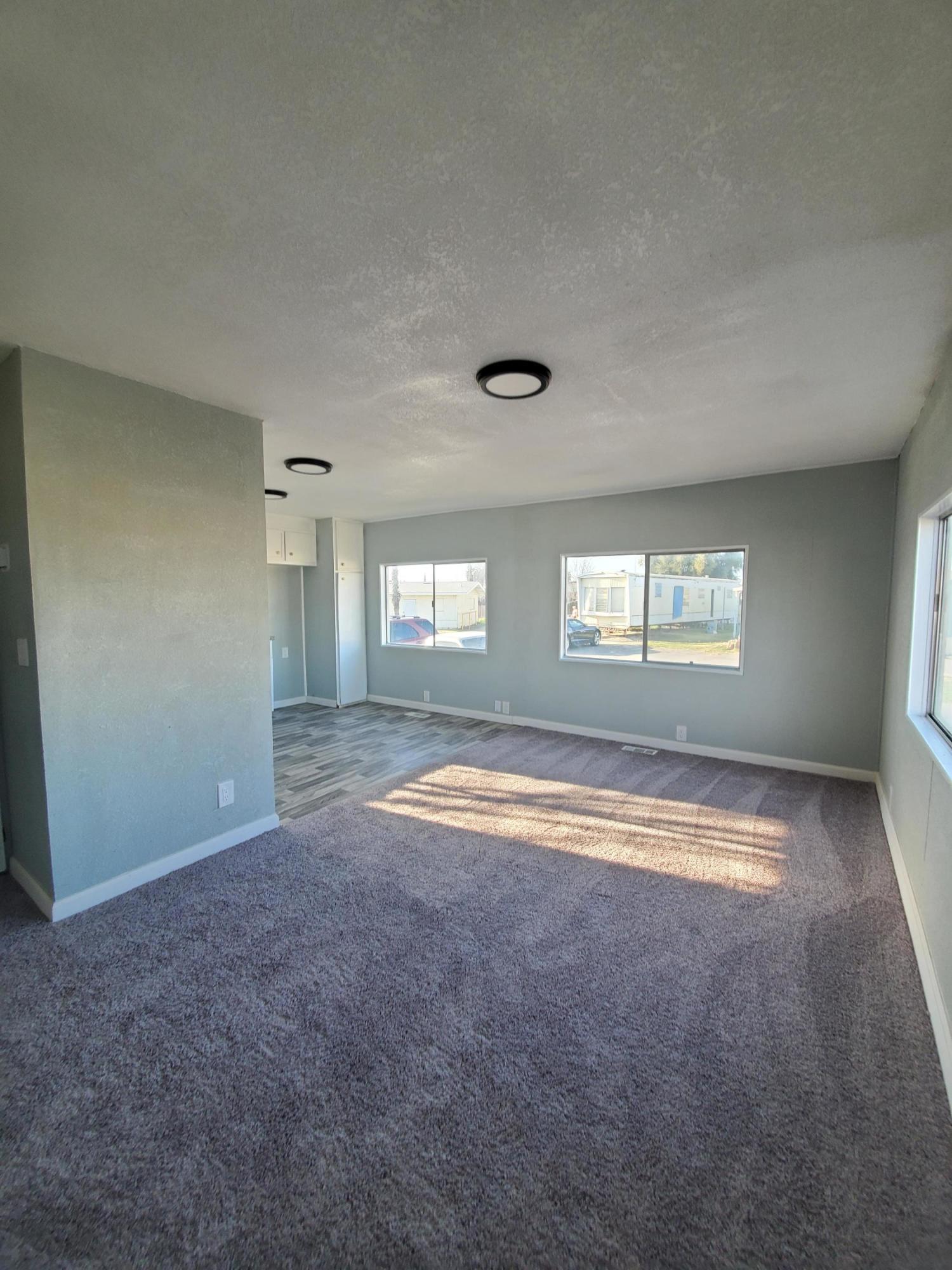 9630 Highway 41 Lemoore, CA 93245 - Photo 3 of 10 a view of empty room with window