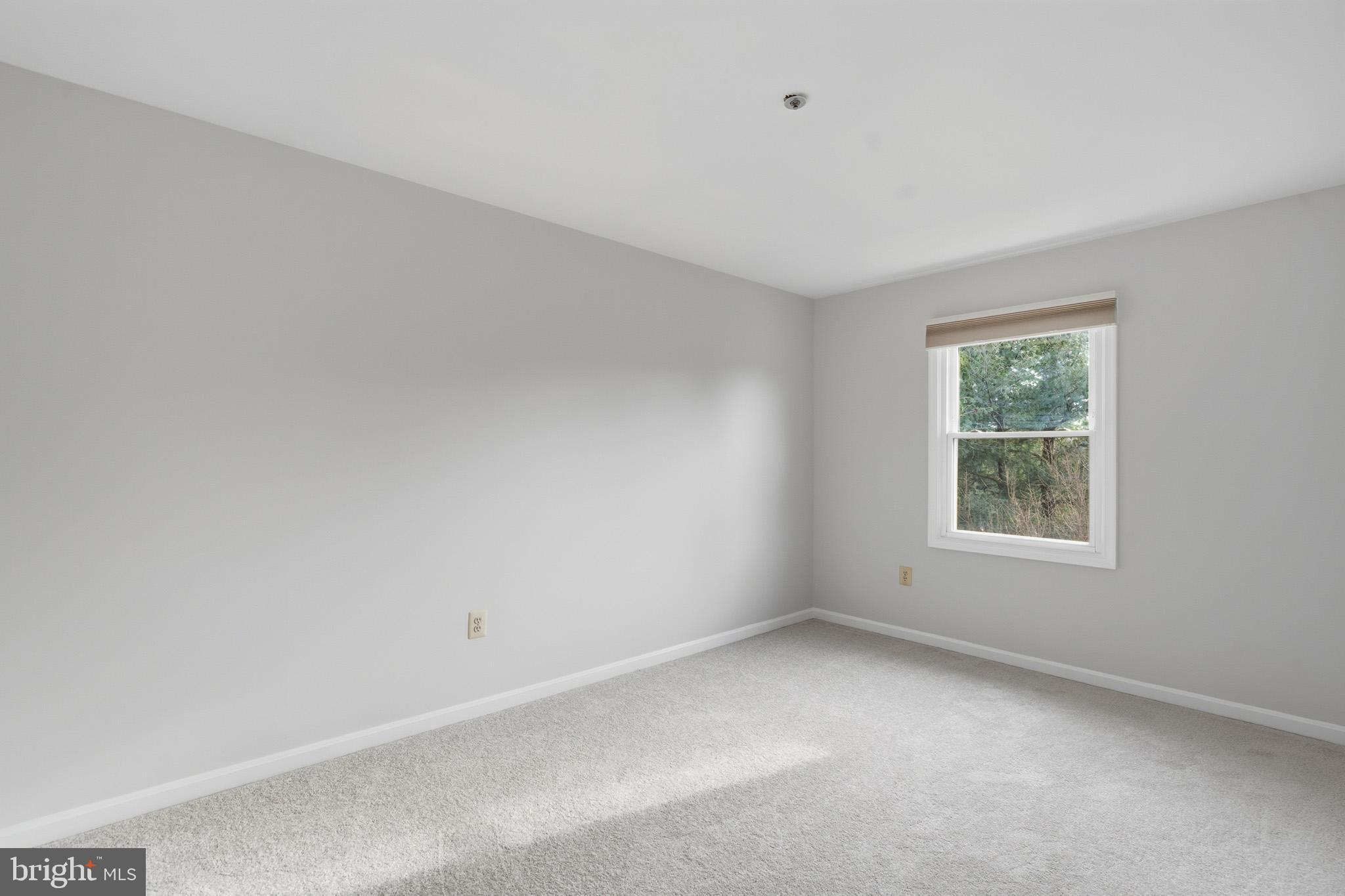 9146 Hardesty Drive Clinton, MD 20735 - Photo 41 of 47 an empty room with a window