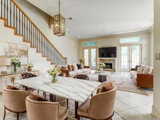 $530,000 | 7897 Broadway, Unit 1001, San Antonio, TX 78209