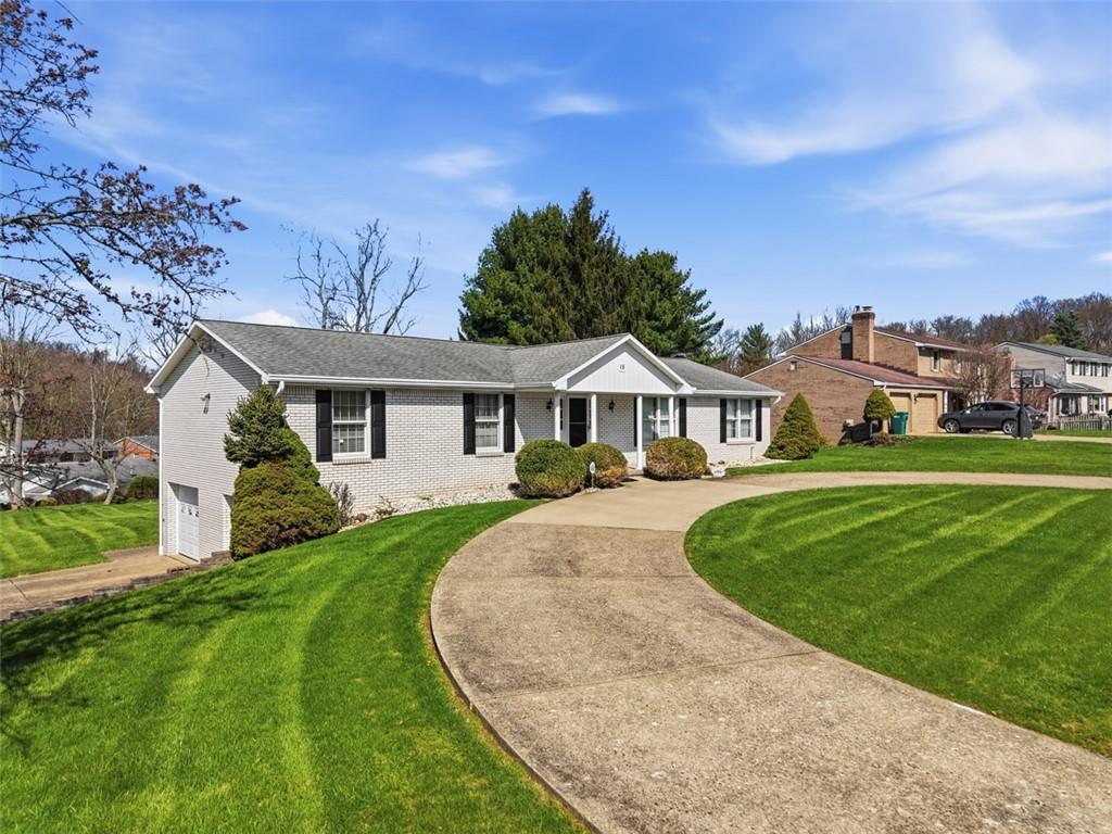 15 Holly Ridge Road Washington, PA 15301 - Photo 2 of 35 Gallery Image 2