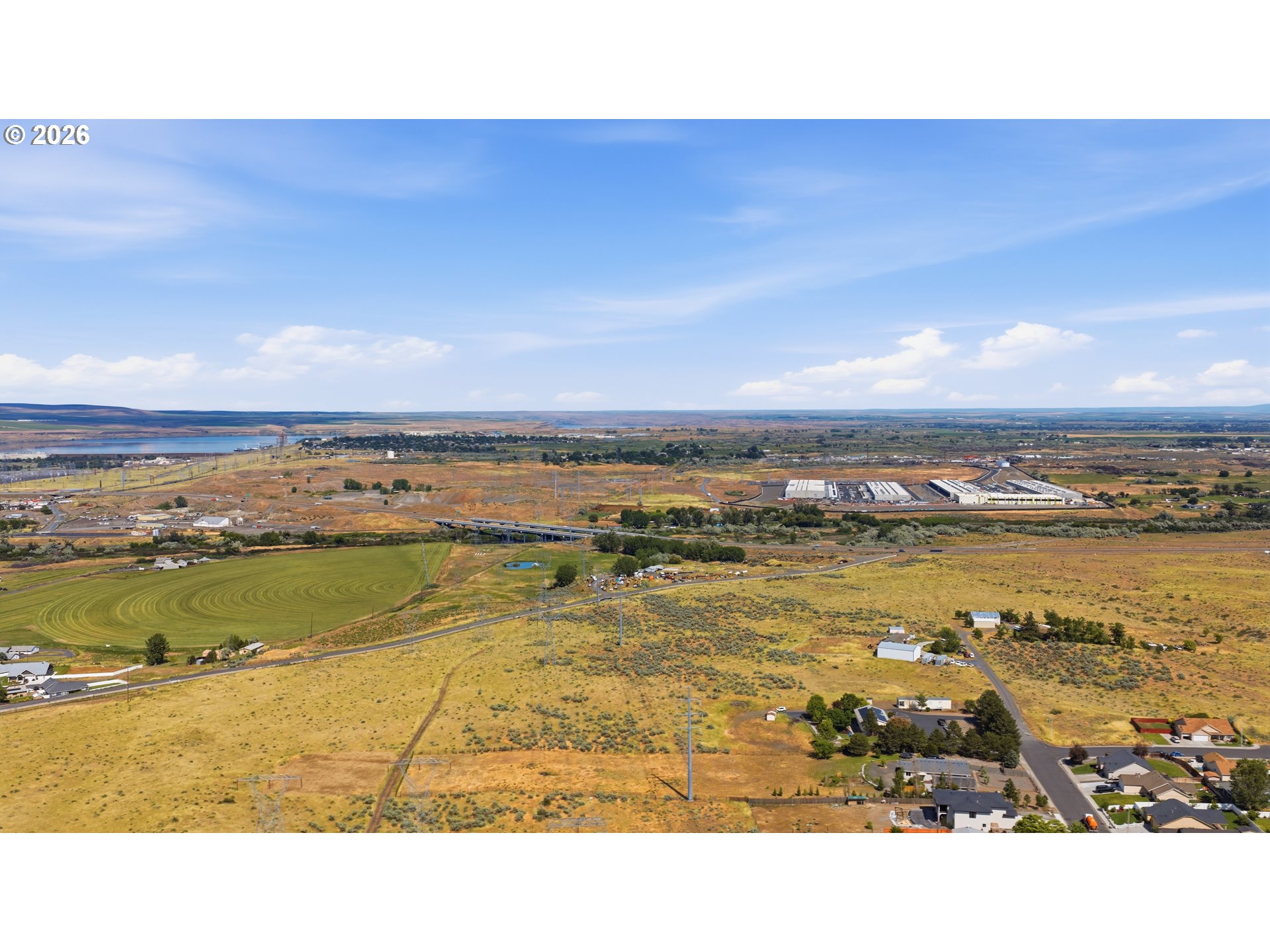 311 Pine Tree Avenue Umatilla, OR 97882 - Photo 12 of 13 a view of an ocean and beach