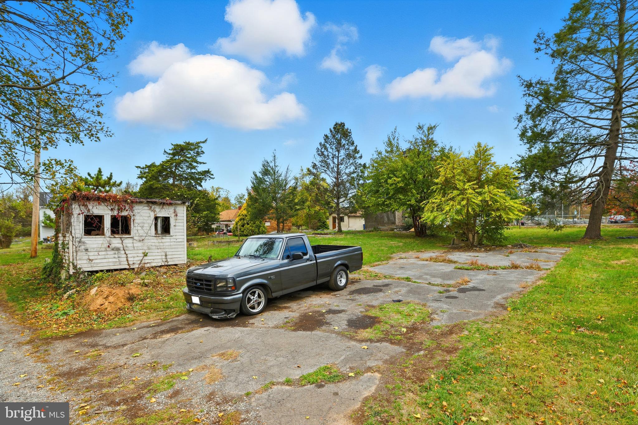 44 Water Street Hagerstown, MD 21740 - Photo 13 of 44 a house view with a garden space