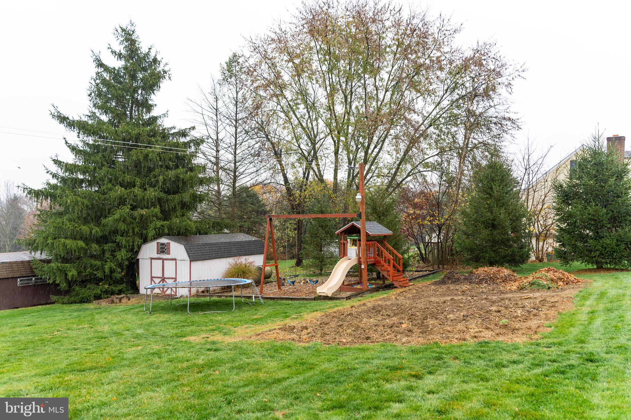 725 Webster Hill Road Lititz, PA 17543 - Photo 11 of 39