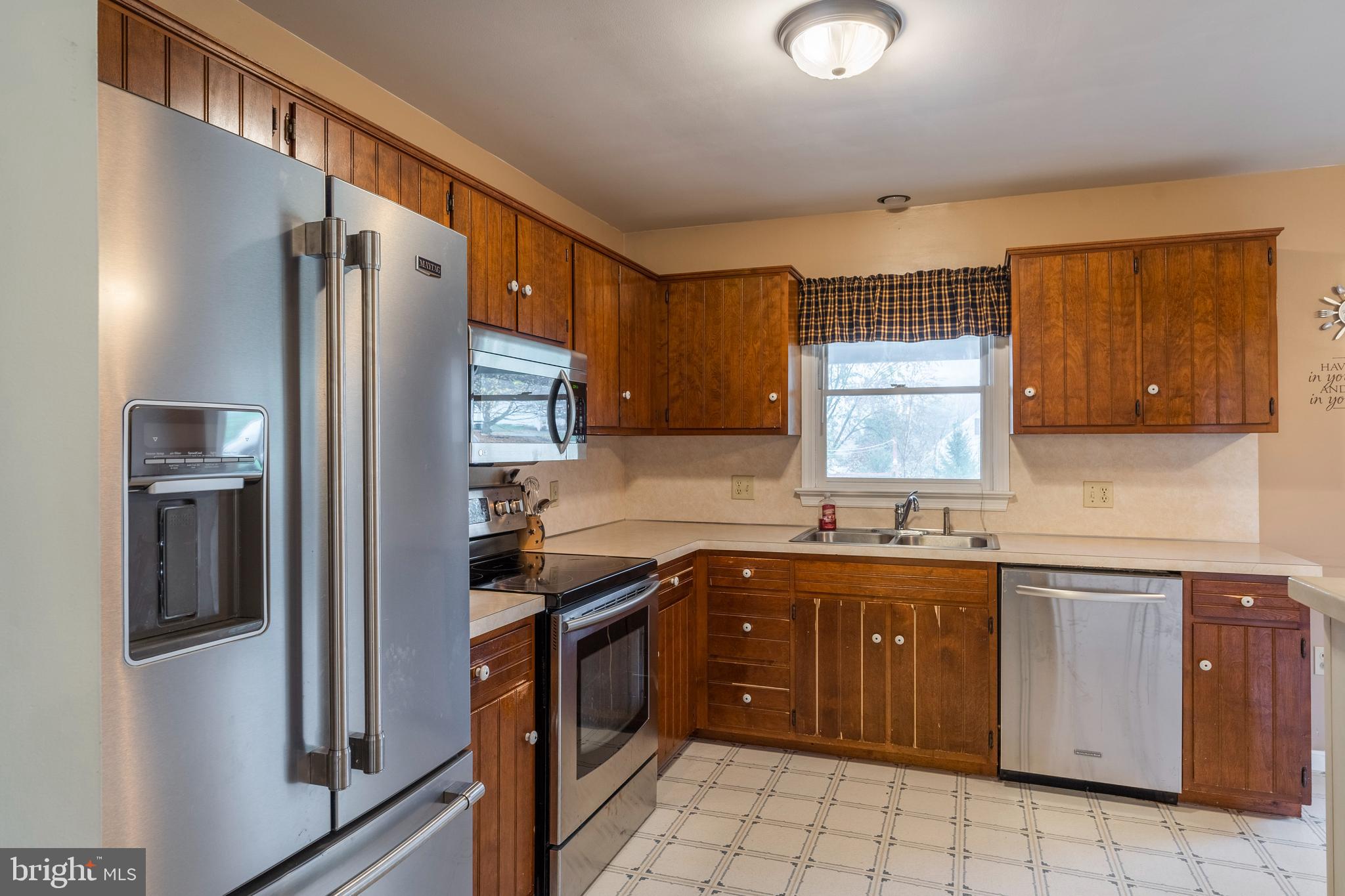 725 Webster Hill Road Lititz, PA 17543 - Photo 23 of 39