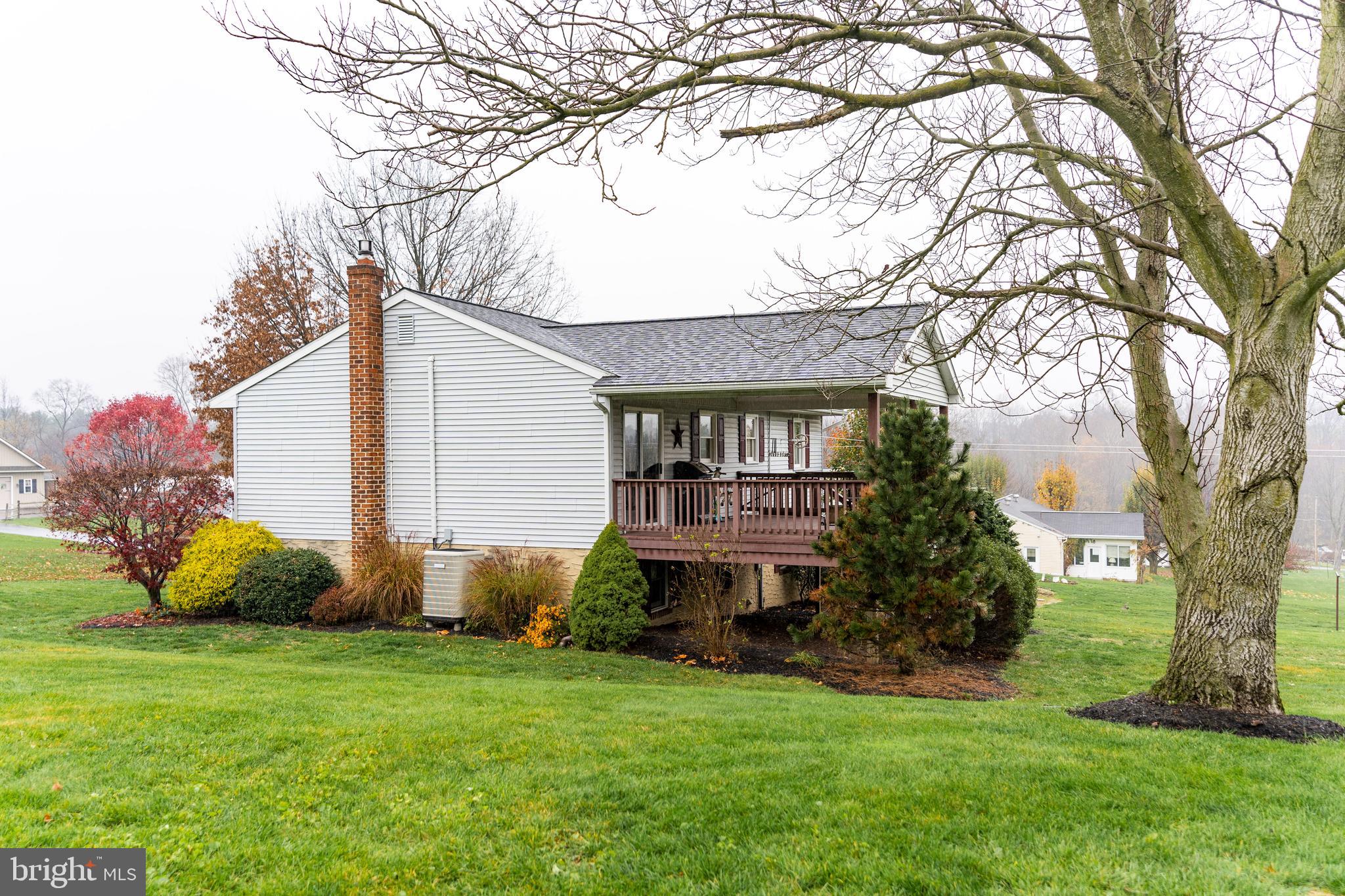 725 Webster Hill Road Lititz, PA 17543 - Photo 6 of 39