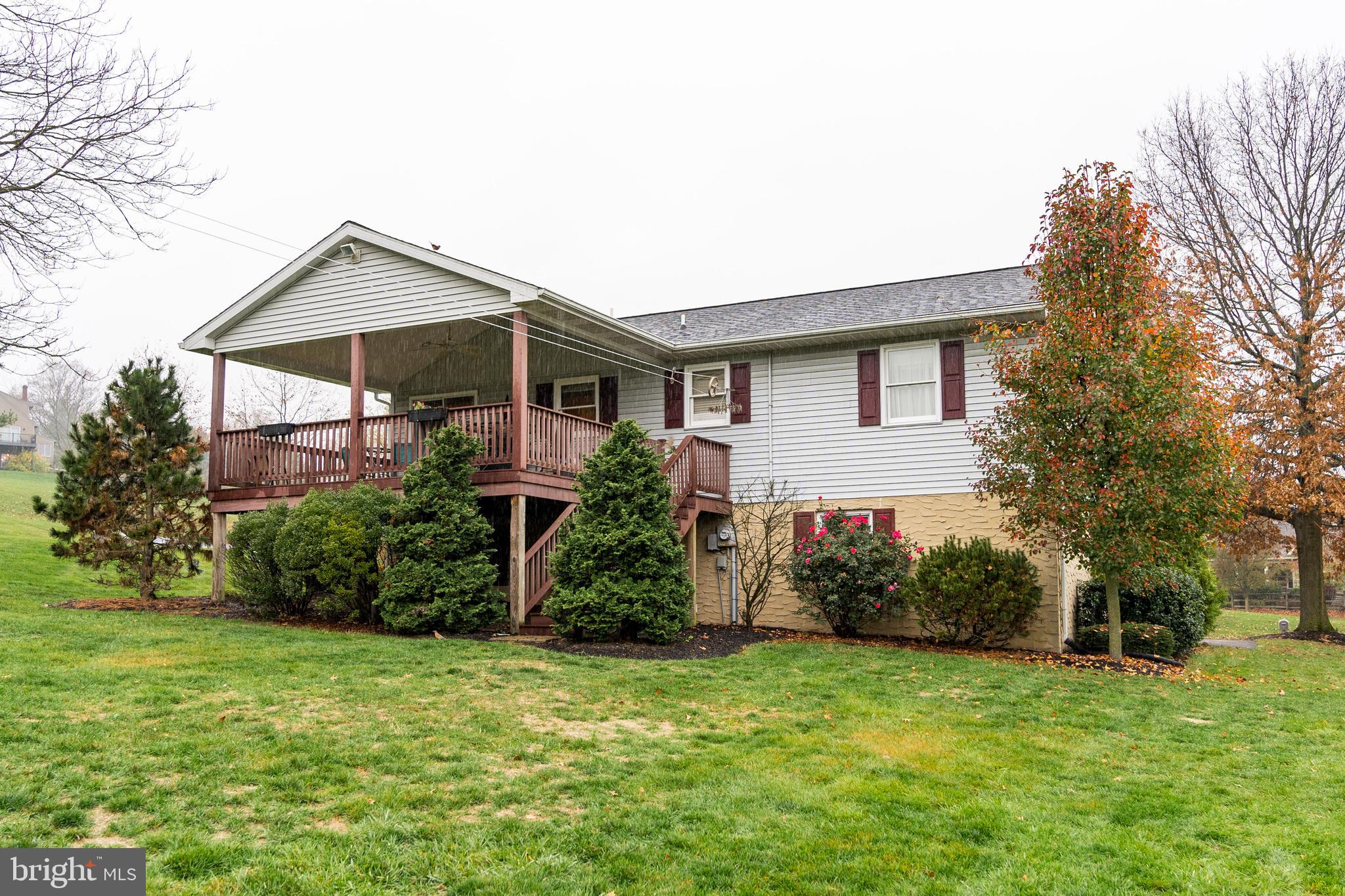 725 Webster Hill Road Lititz, PA 17543 - Photo 8 of 39