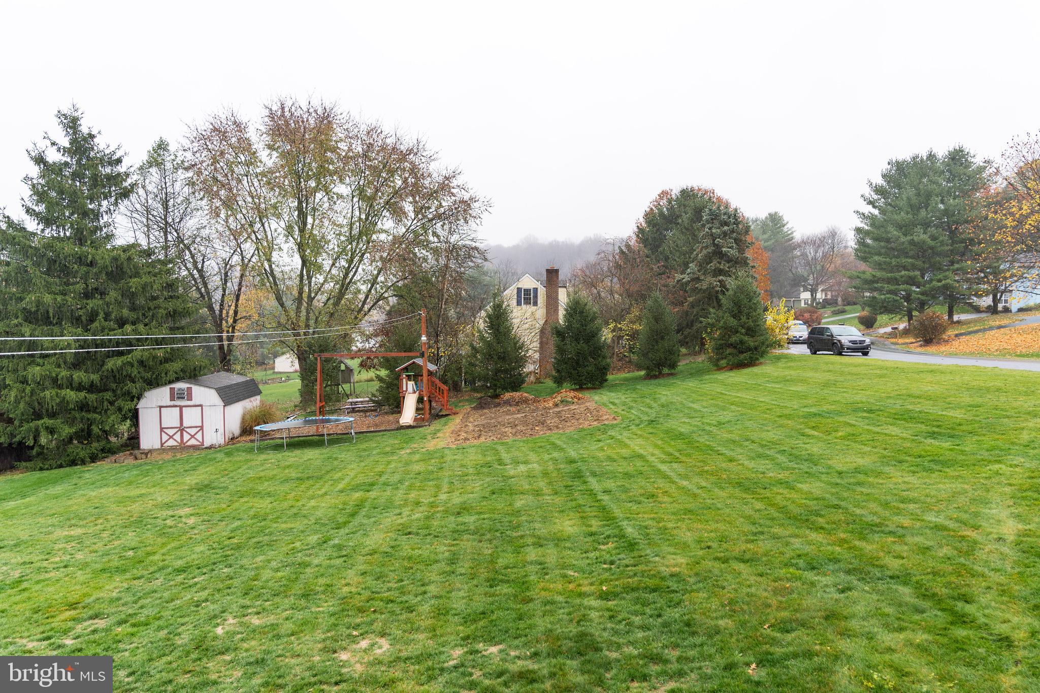 725 Webster Hill Road Lititz, PA 17543 - Photo 10 of 39