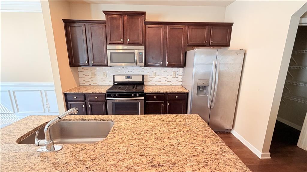 2755 Morgan Glen Road Northeast Buford, GA 30519 - Photo 4 of 20