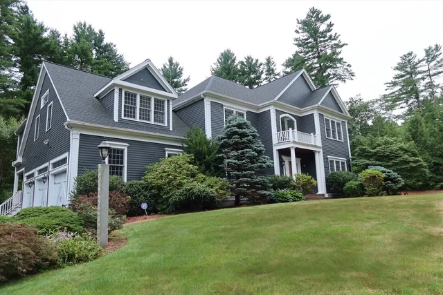 $2,295,000 | 11 Schaffner Lane, Dover, MA 02030