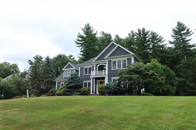 $2,295,000 | 11 Schaffner Lane, Dover, MA 02030