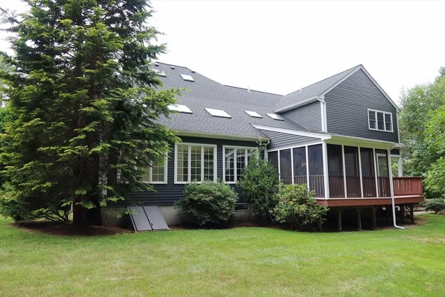 $2,295,000 | 11 Schaffner Lane, Dover, MA 02030