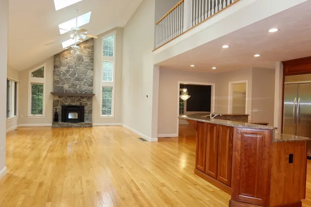 $2,295,000 | 11 Schaffner Lane, Dover, MA 02030