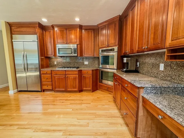 $2,295,000 | 11 Schaffner Lane, Dover, MA 02030