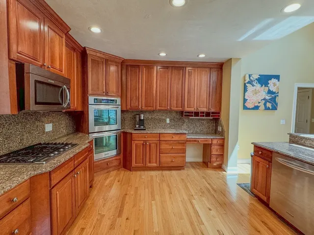 $2,295,000 | 11 Schaffner Lane, Dover, MA 02030