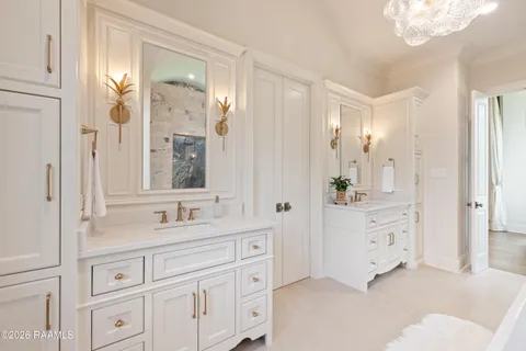 $900,000 | 201 Greyford Drive, Lafayette, LA 70503