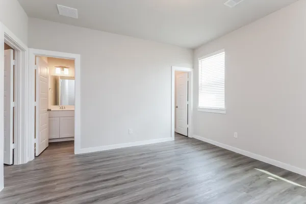 $2,125 | 18412 Idyllic Alley, Shenandoah, TX 77385