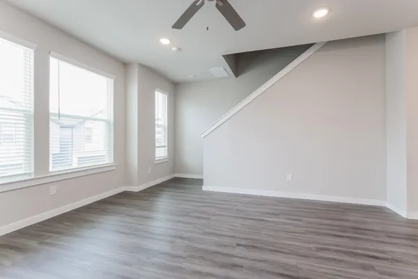 $2,125 | 18412 Idyllic Alley, Shenandoah, TX 77385