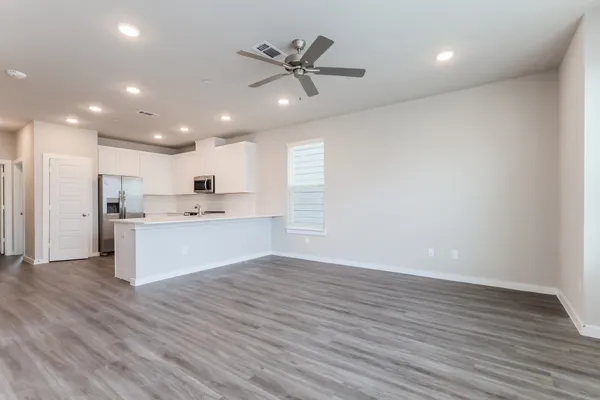 $2,010 | 18412 Idyllic Alley, Shenandoah, TX 77385