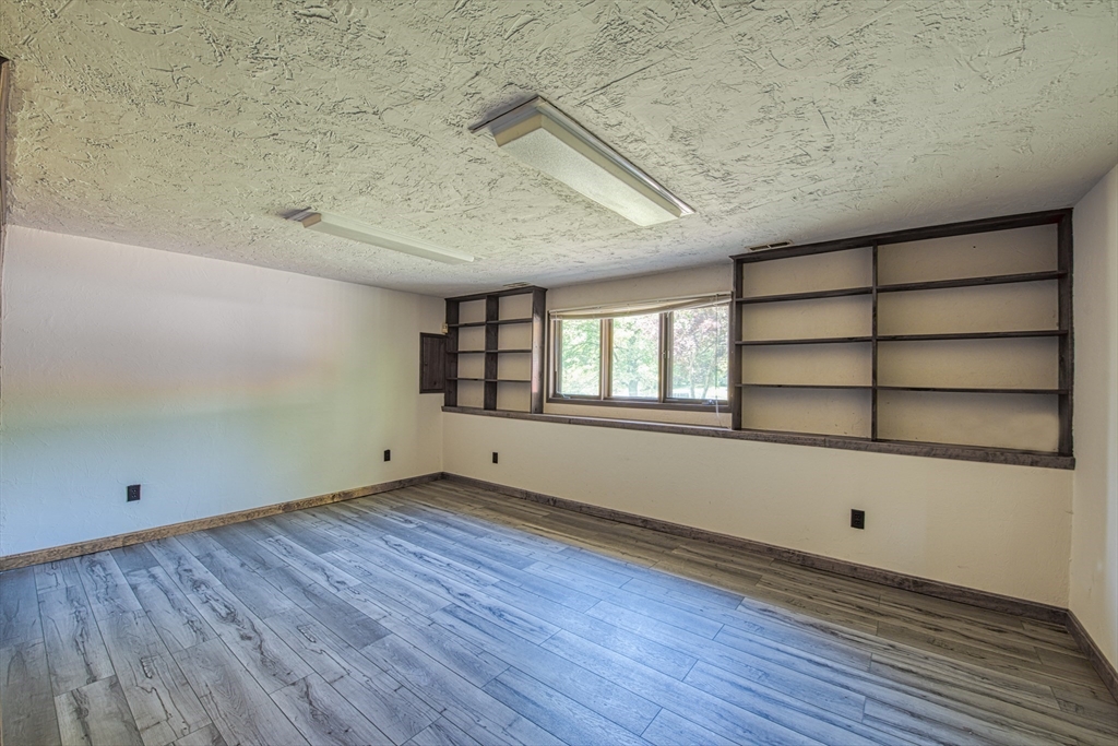 160 Hampton Road Sharon, MA 02067 - Photo 21 of 29