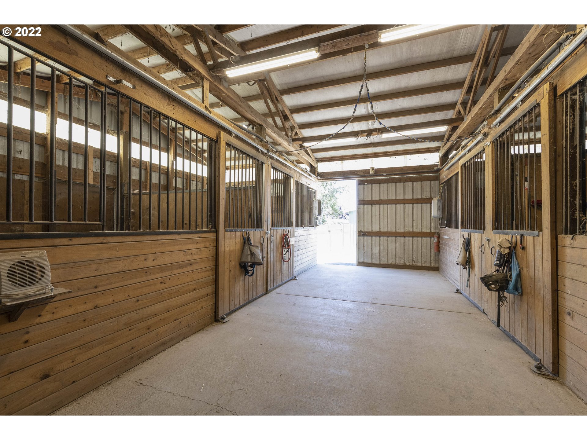 1382 Cordon Road Southeast Salem, OR 97317 - Photo 23 of 32 Stable