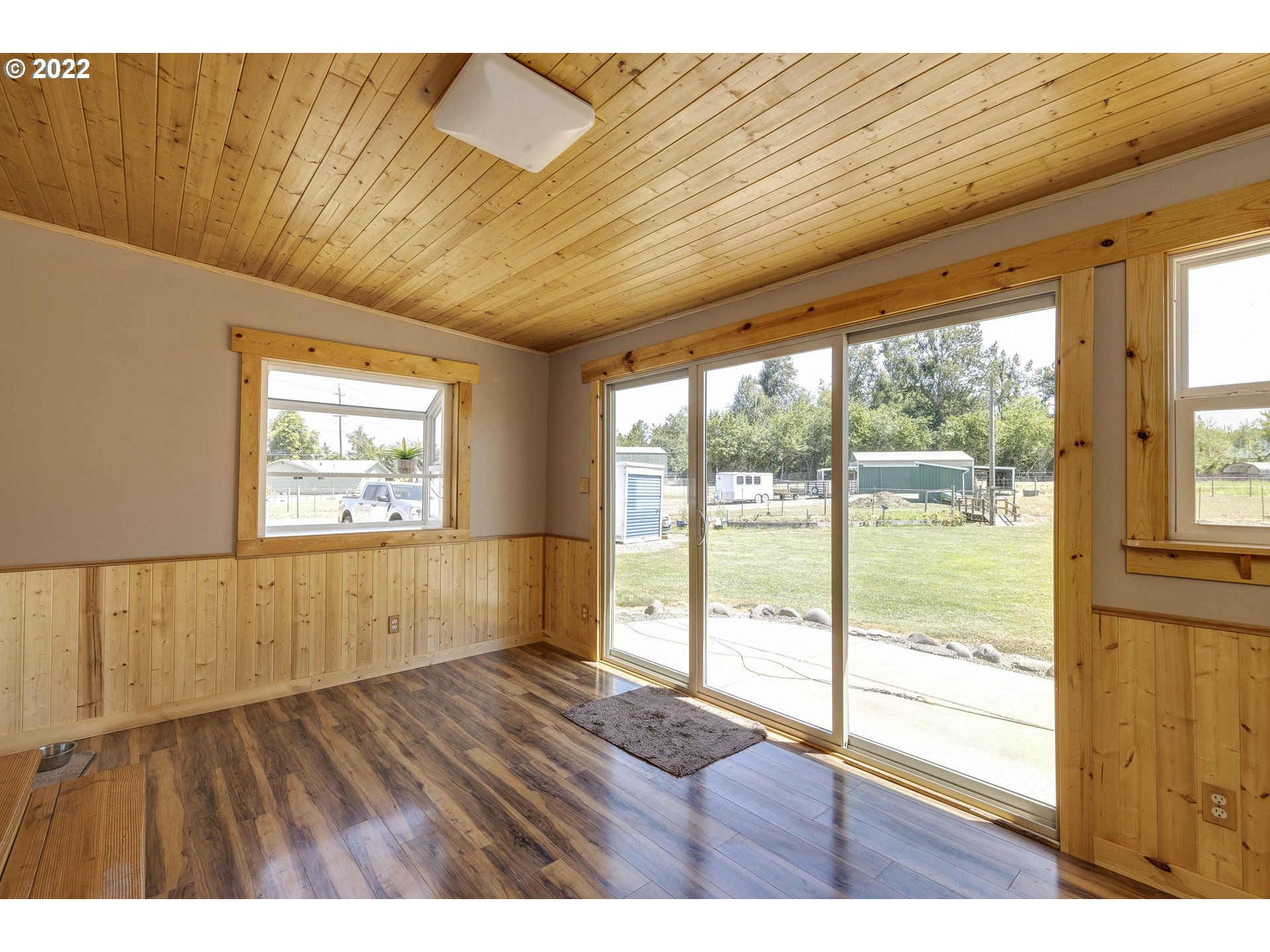 1382 Cordon Road Southeast Salem, OR 97317 - Photo 8 of 32 Mud Room