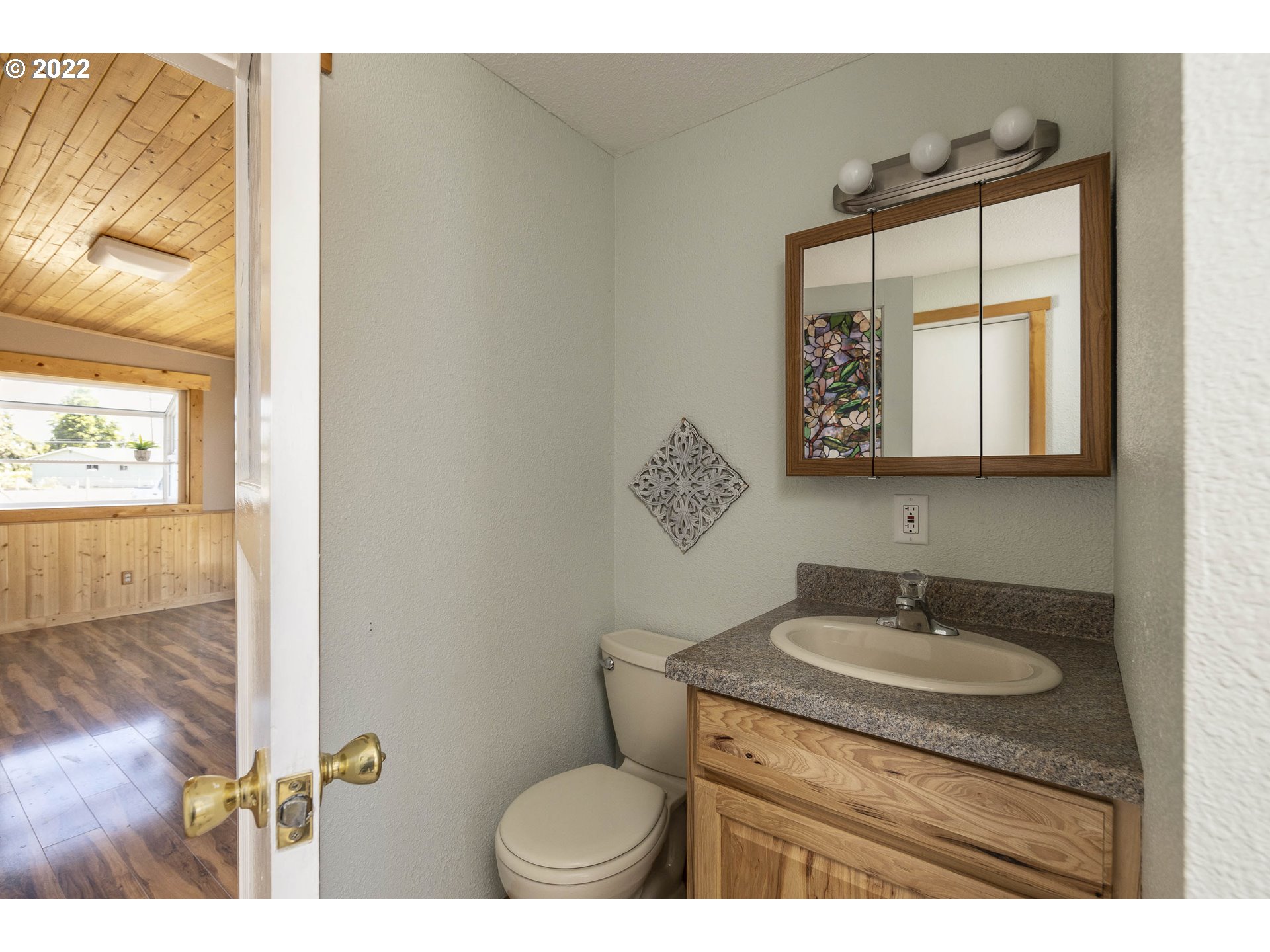 1382 Cordon Road Southeast Salem, OR 97317 - Photo 10 of 32 Utility Room