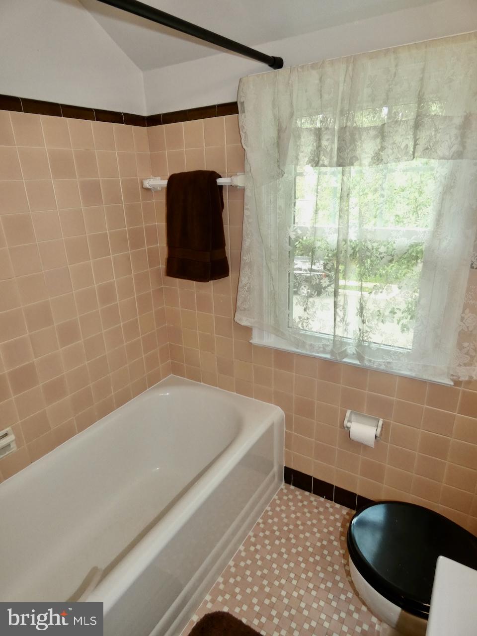 206 N Road Wilmington, DE 19809 - Photo 54 of 75 Hall Bath #2
