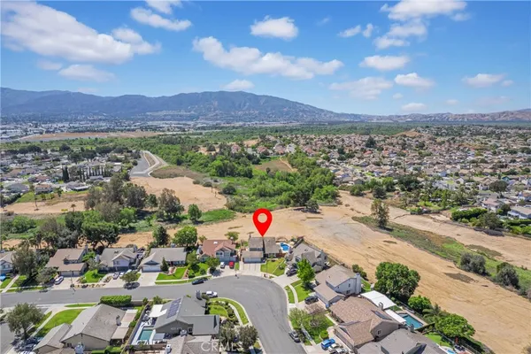 $988,000 | 1716 Greenview Avenue, Corona, CA 92878